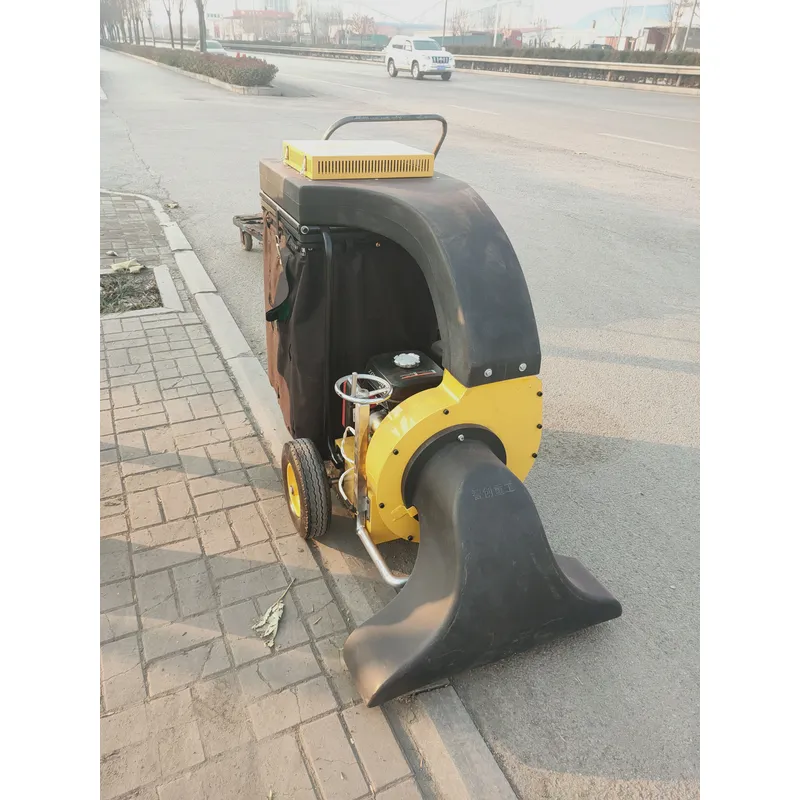 Outdoor Power Vacuum - 自走式エンジン駆動チッパー真空集塵機（芝生・庭・屋外用）