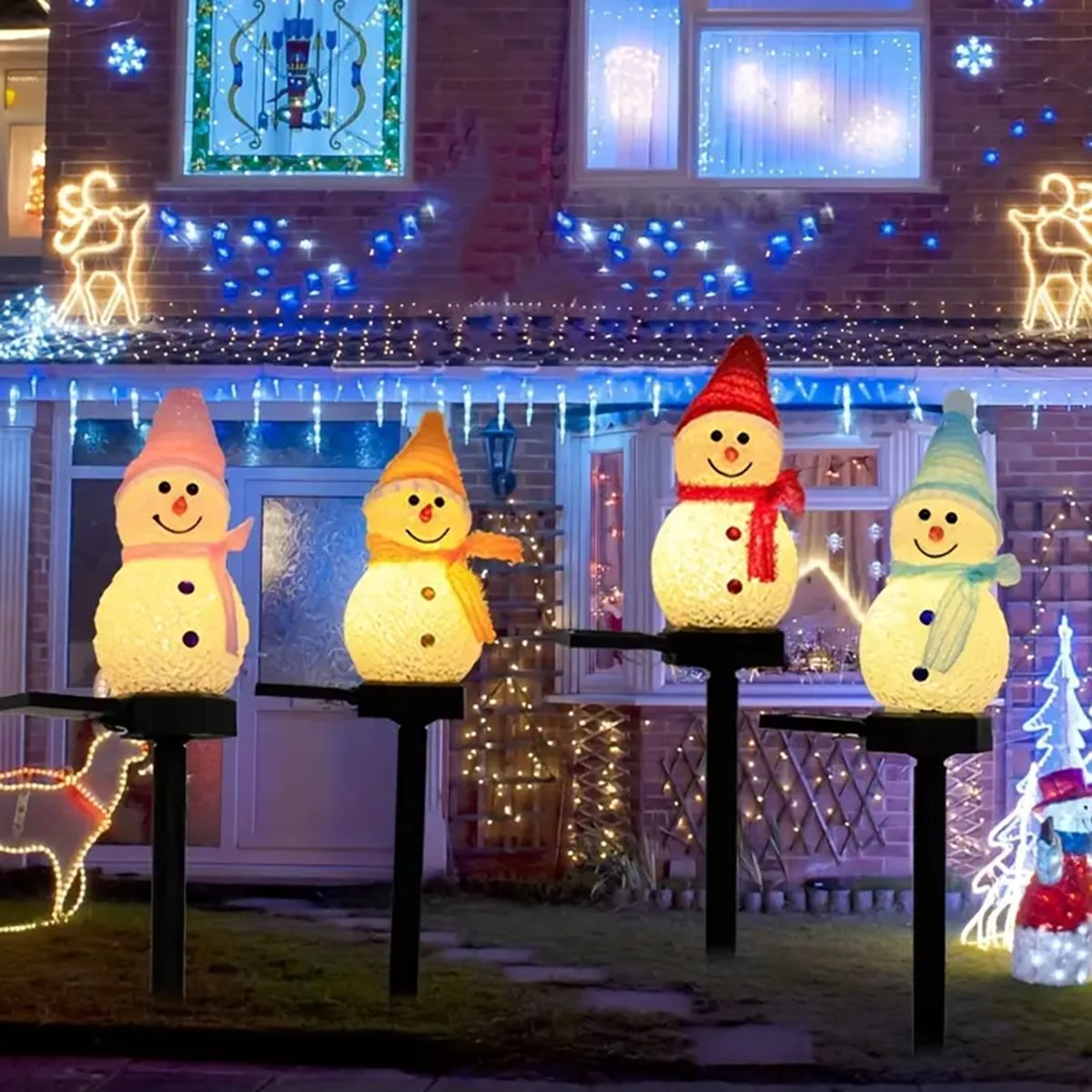 LED 雪だるまソーラーガーデンライト屋外地面ステークライト - Outdoor Power For Xmas Lights のレビューと価格